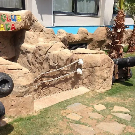 Globales Patos Park 酒店 4*