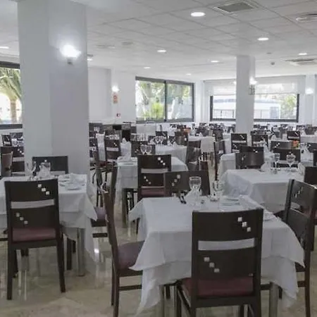 Globales Patos Park 酒店 贝纳尔马德纳